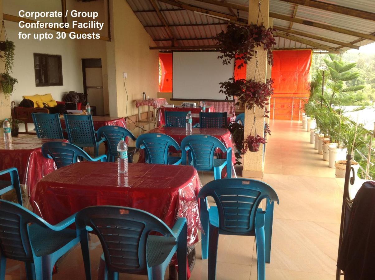 Strawberry County Otel Panchgani Dış mekan fotoğraf